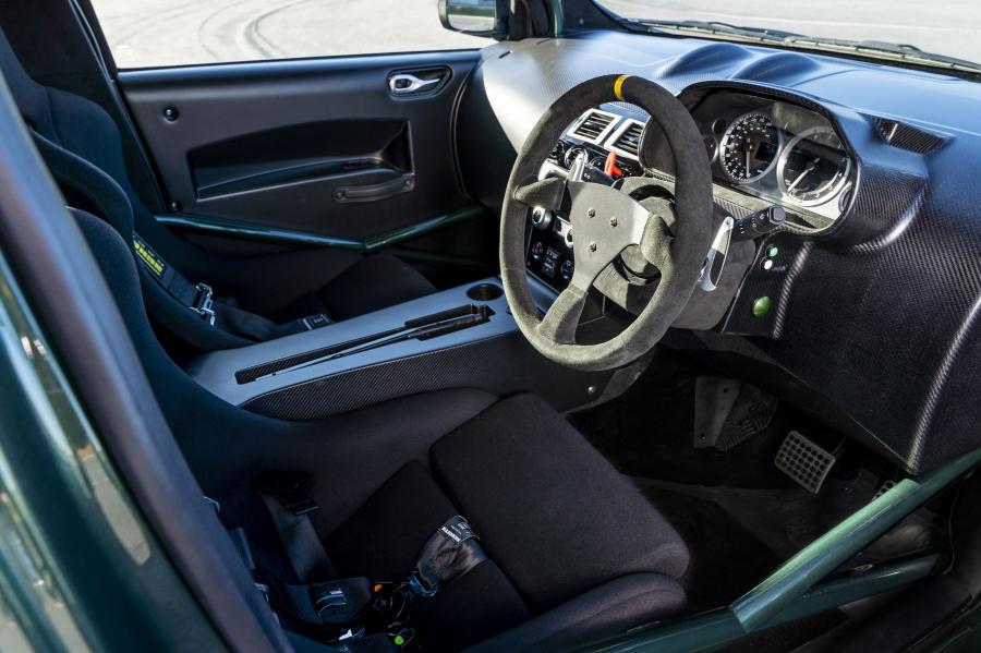 Интерьер Aston Martin V8 Cygnet 2018 года  (фото 10 из 13)